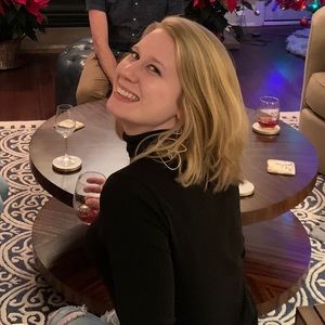 Meet your Posher, Leah